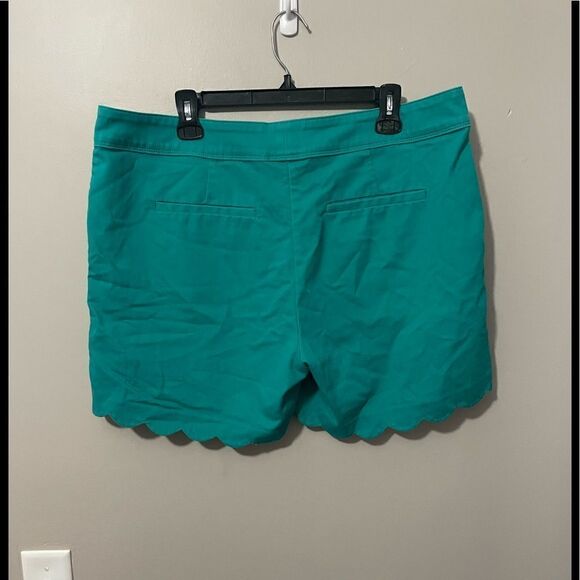 Isaac Mizrahi shorts  - Picture 2 of 4